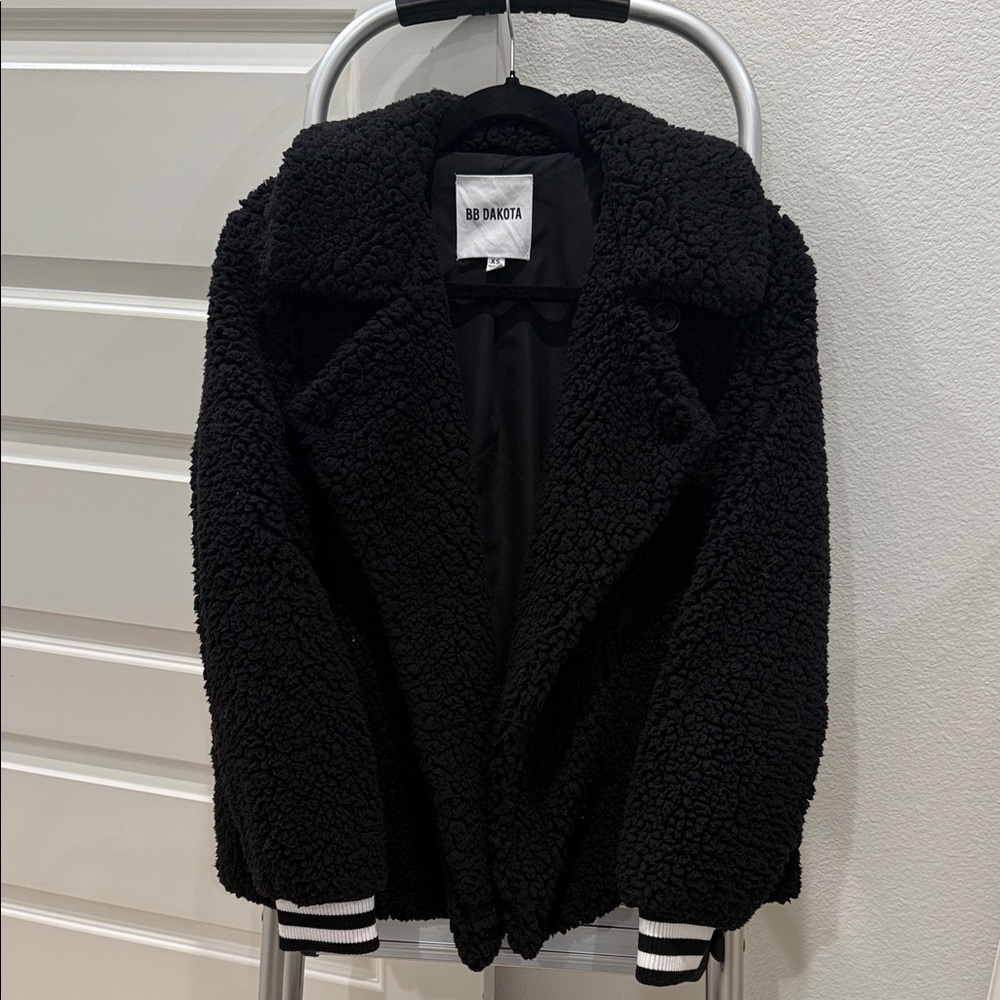 BB Dakota Cozy Black Teddy Jacket